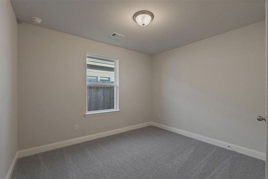 Spacious, unfurnished interior of a new home in Grand Oaks Reserve, Cleveland (Image 23).