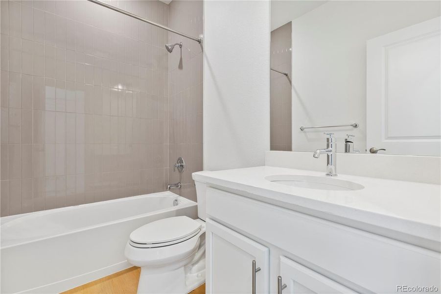 Furnished interior view inside a new home in Westerly, Erie (Image 10).