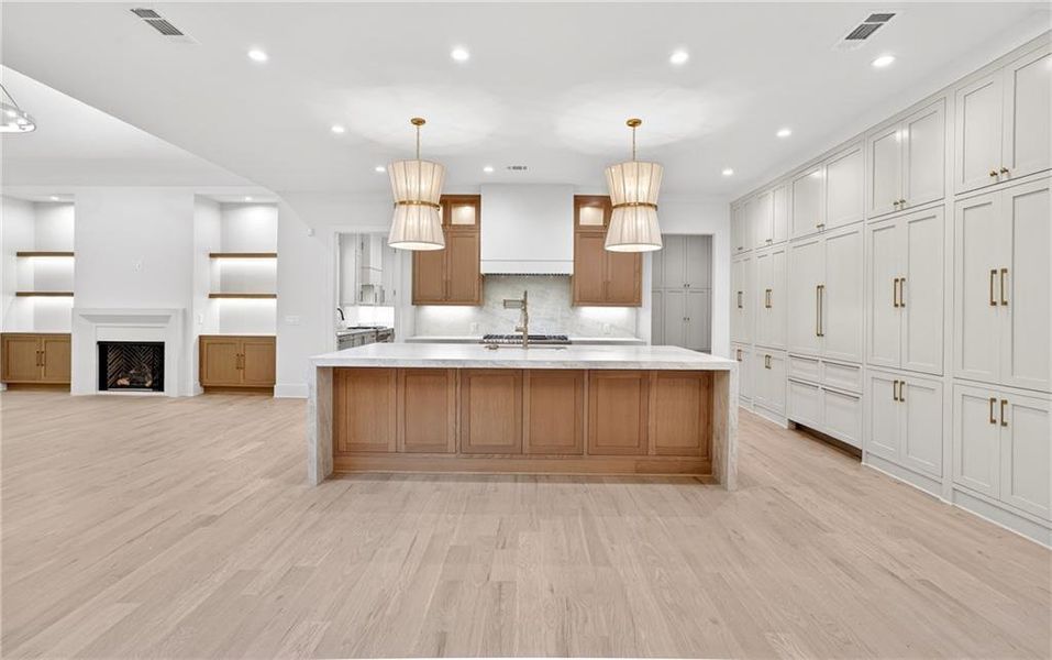 Furnished interior view inside a new home in , Alpharetta (Image 9).