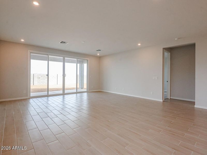 12_Rancho-Vista_Surprise_AZ-Affordable-N