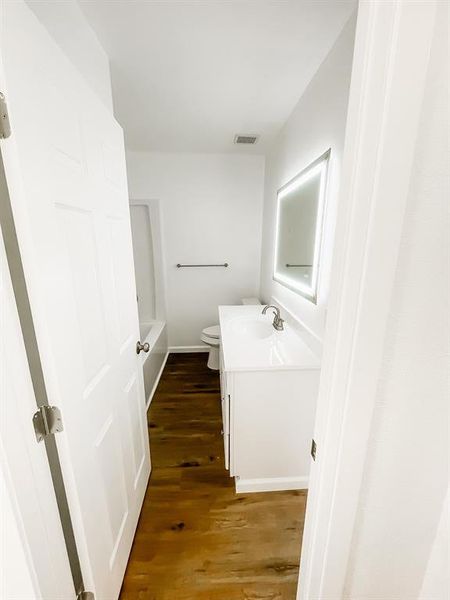 Spacious, unfurnished interior of a new home in , Brownwood (Image 7).