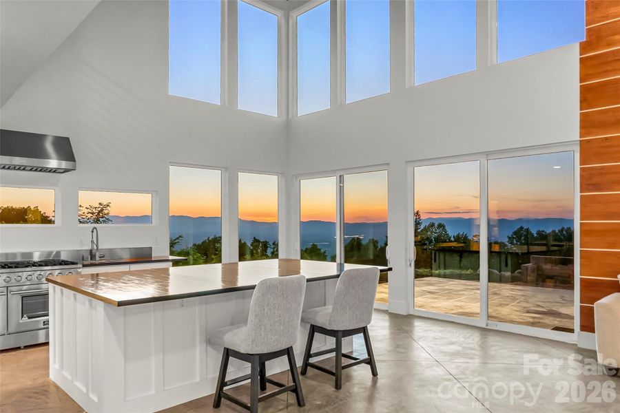 Image 33 of a home in .
