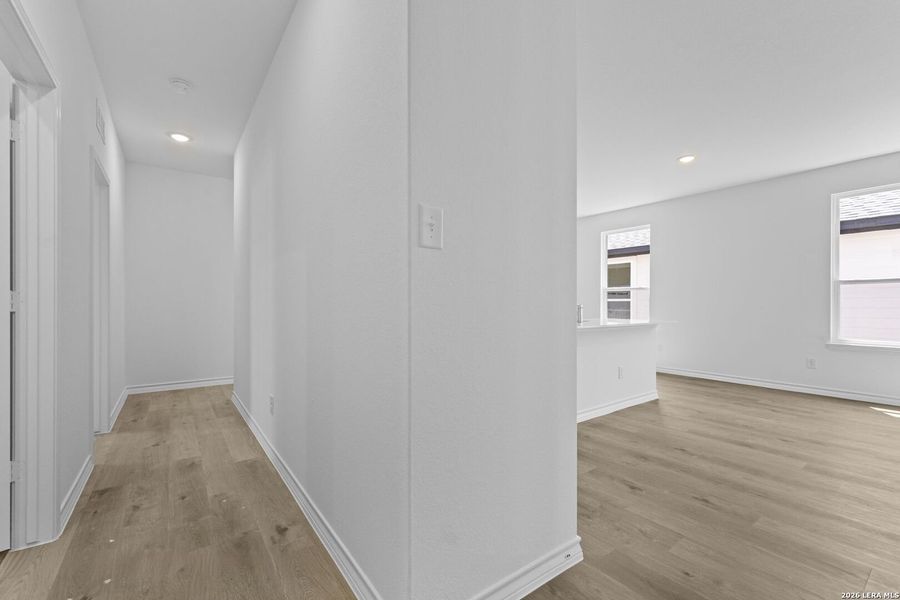 Spacious, unfurnished interior of a new home in Corley Farms, Boerne (Image 22).
