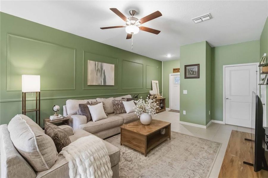 Furnished interior view inside a new home in , Ruskin (Image 10).