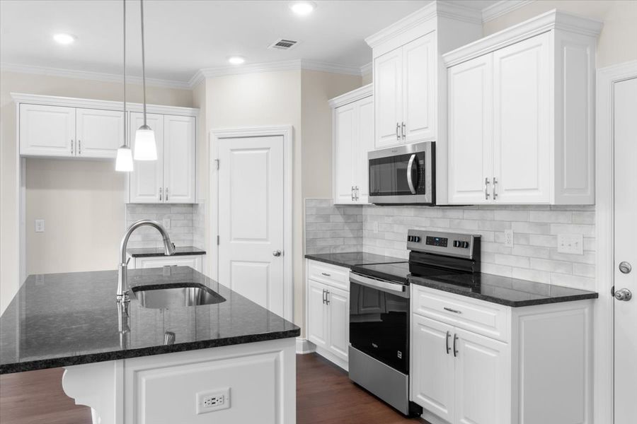 Furnished interior view inside a new home in Windsor, North Augusta (Image 9).
