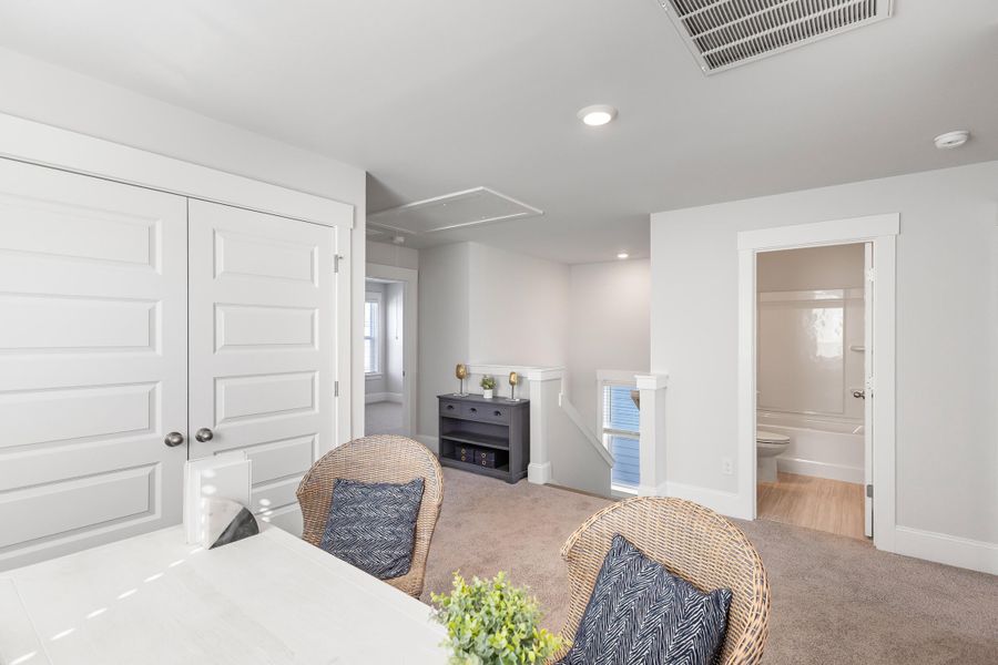 Furnished interior view inside a new home in Rivers Reach, Yemassee (Image 11).