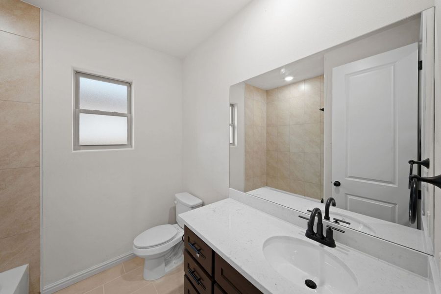 Furnished interior view inside a new home in Alberta Heights, Edinburg (Image 10).
