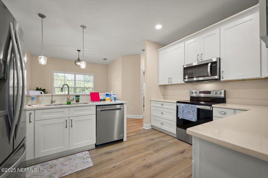 Furnished interior view inside a new home in , Callahan (Image 12).