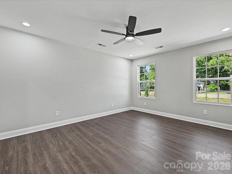 Spacious, unfurnished interior of a new home in , Rock Hill (Image 11).