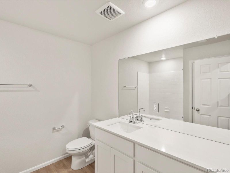 Furnished interior view inside a new home in Lake Bluff, Greeley (Image 8).