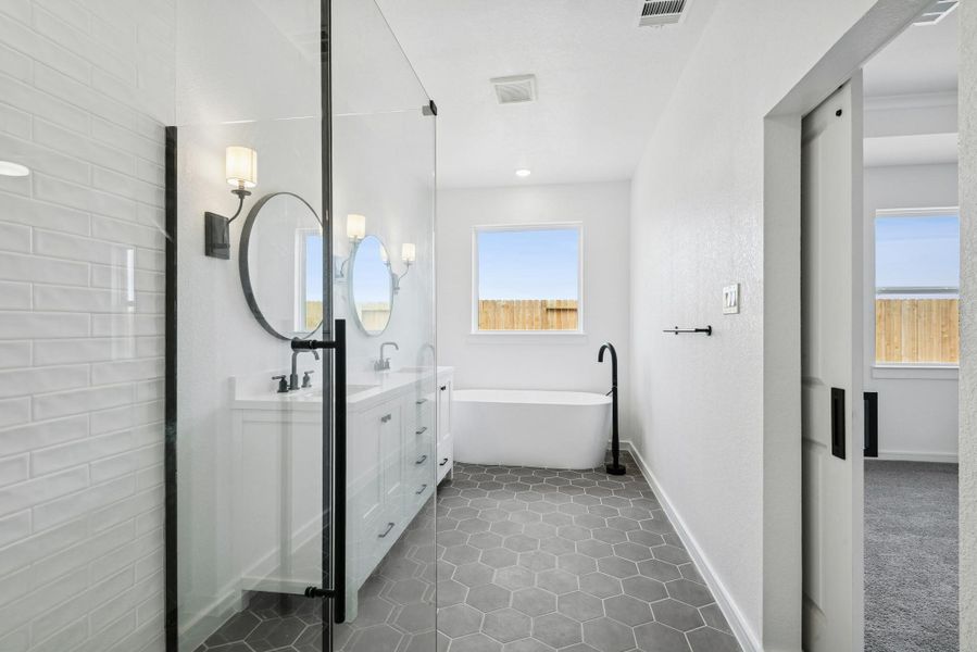 Spa-like primary bath (*Photo not of actual home and used for illustration purposes only.)