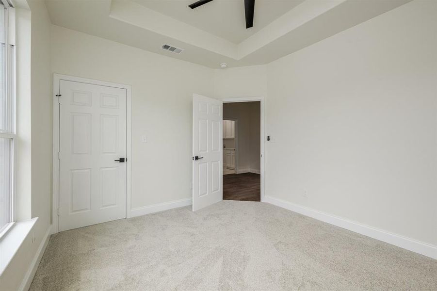 Spacious, unfurnished interior of a new home in , Terrell (Image 31).