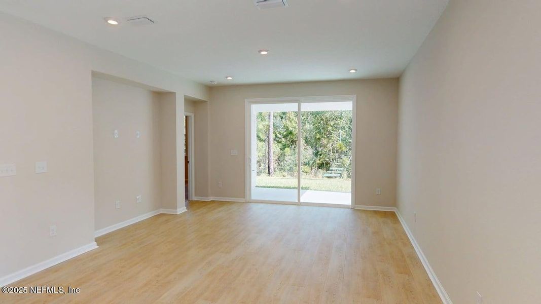Spacious, unfurnished interior of a new home in RiverTown - Forest, St. Johns (Image 11).