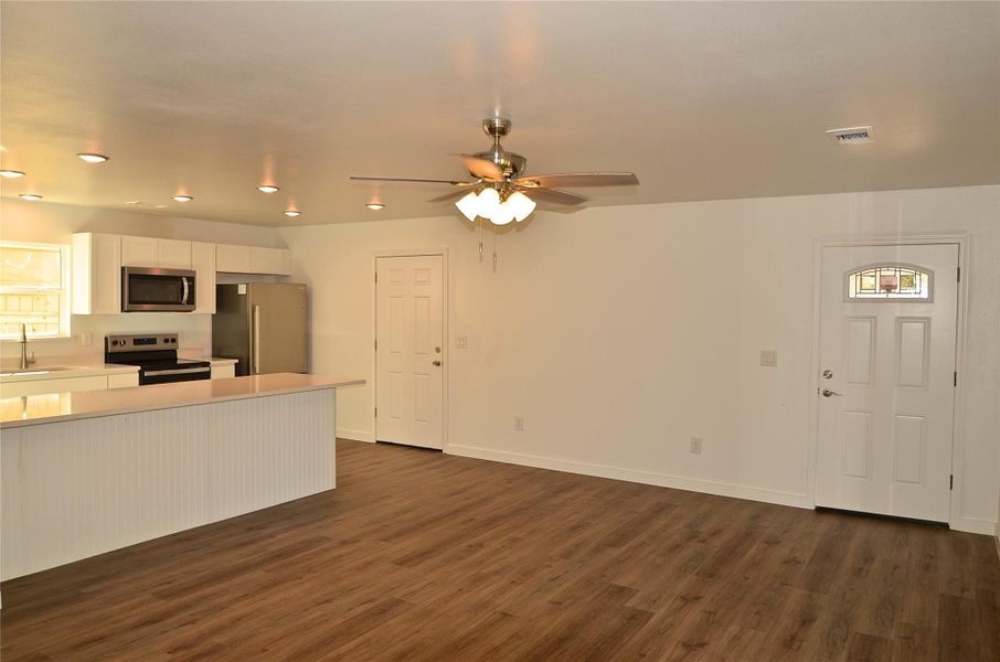 Spacious, unfurnished interior of a new home in , Kingsland (Image 10). Spacious, unfurnished interior of a new home in , Kingsland (Image 10).