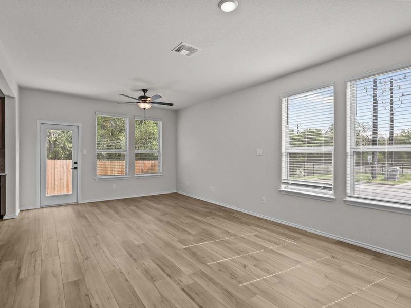 Representative unfurnished interior of a home built from the The Florence B by Davidson Homes LLC in Cedar Heights, San Antonio (Image 20).