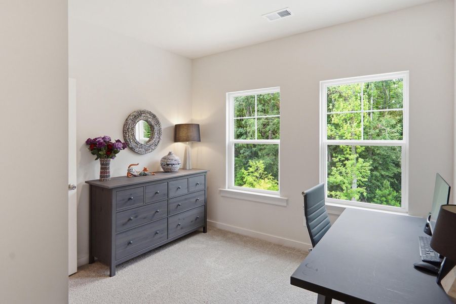 Furnished interior view inside a new home in , Hanahan (Image 32).