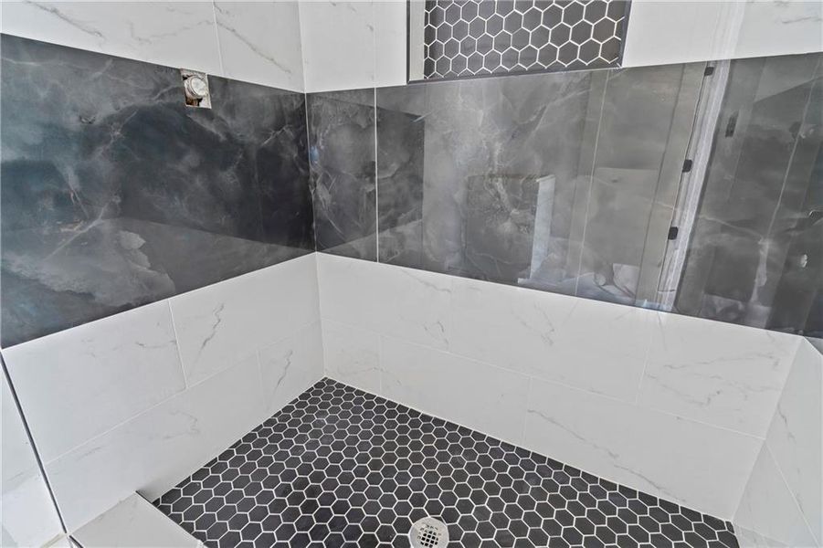 Image 82 of a home in .