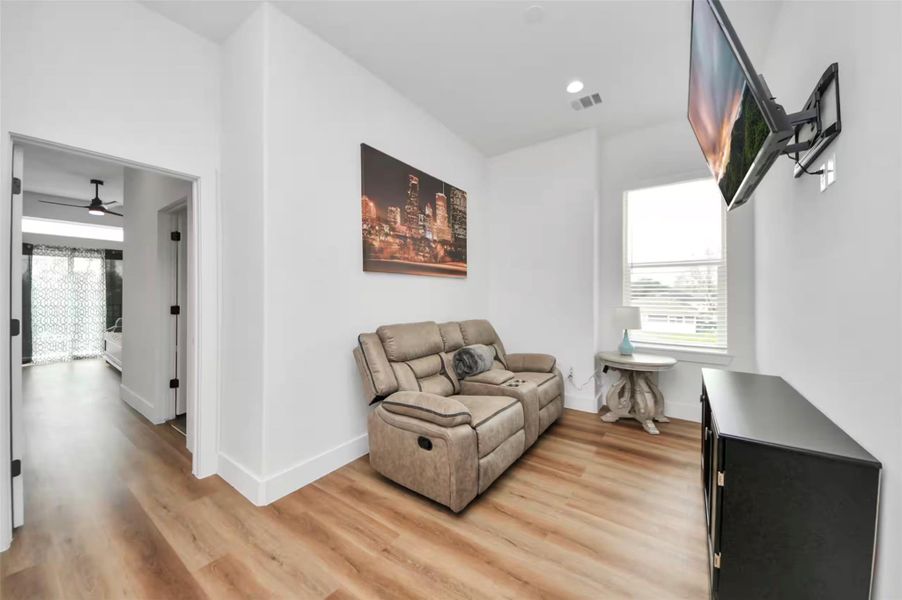 Furnished interior view inside a new home in , Houston (Image 31). Furnished interior view inside a new home in , Houston (Image 31).