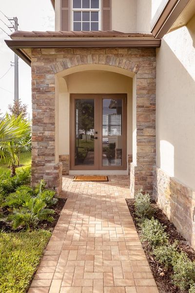Exterior details and patio area of a home in , Tamarac (Image 3).