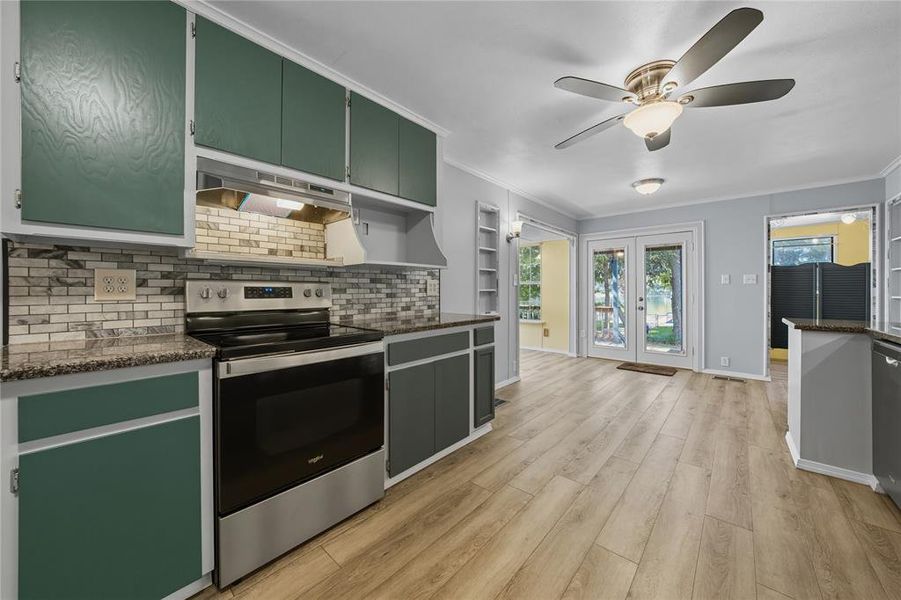 Furnished interior view inside a new home in , Mabank (Image 5). Furnished interior view inside a new home in , Mabank (Image 5).