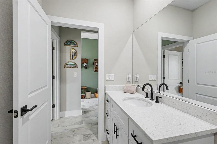 Furnished interior view inside a new home in , Dunnellon (Image 16).