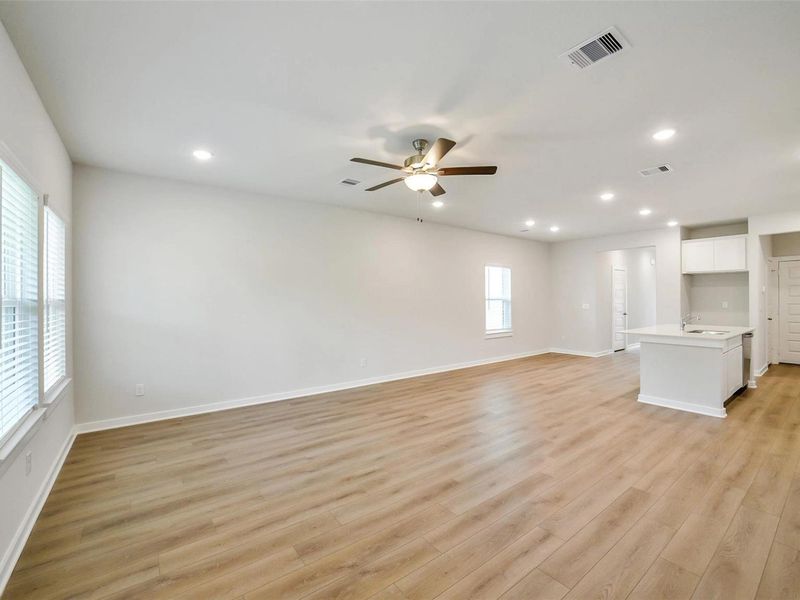 Spacious, unfurnished interior of a new home in Lakes at Black Oak, Magnolia (Image 16). Spacious, unfurnished interior of a new home in Lakes at Black Oak, Magnolia (Image 16).