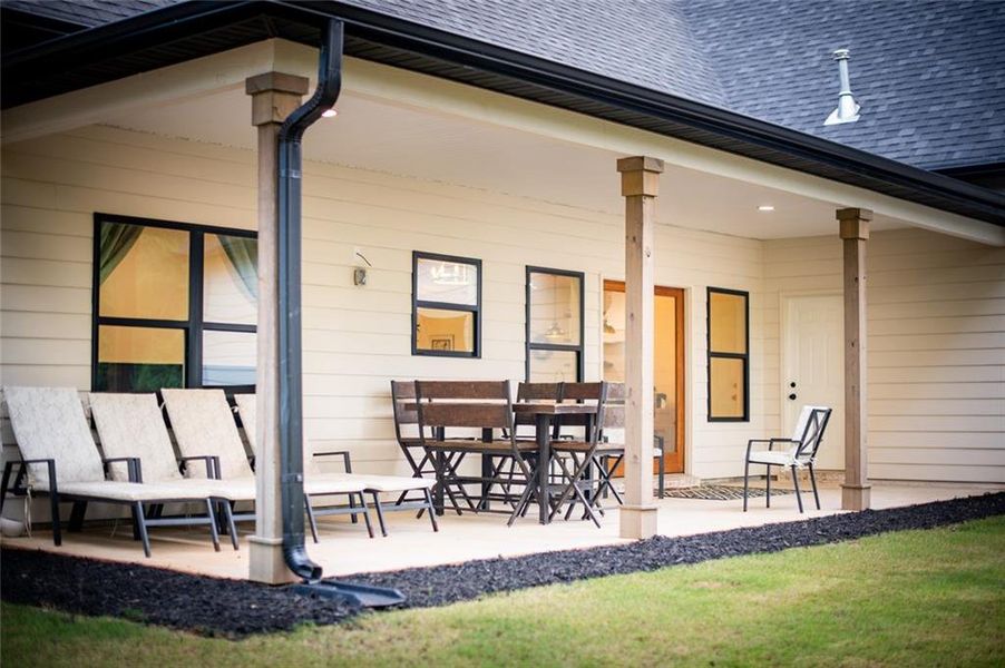 Exterior details and patio area of a home in , Monticello (Image 3).