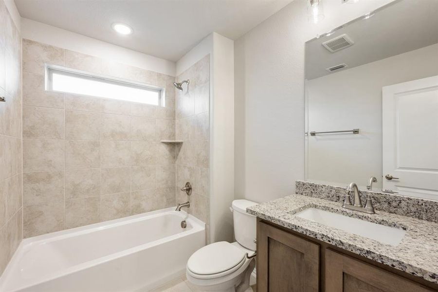 Furnished interior view inside a new home in Sonoma Verde, McLendon-Chisholm (Image 13).