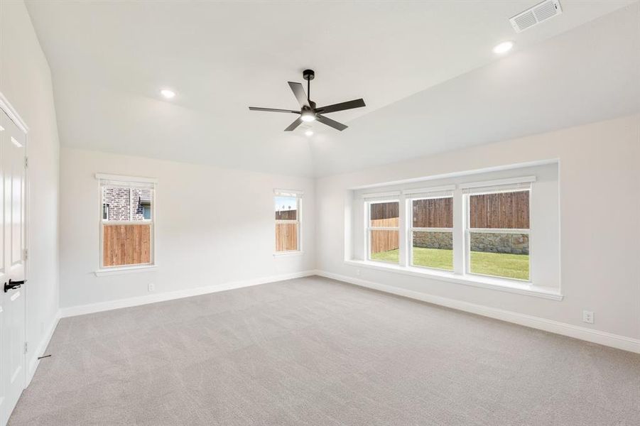 Spacious, unfurnished interior of a new home in Parks at Panchasarp Farms 65, Burleson (Image 32). Spacious, unfurnished interior of a new home in Parks at Panchasarp Farms 65, Burleson (Image 32).