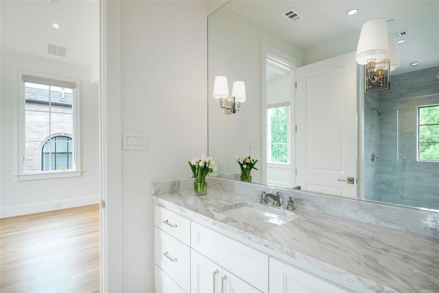 Furnished interior view inside a new home in , Highland Park (Image 5).