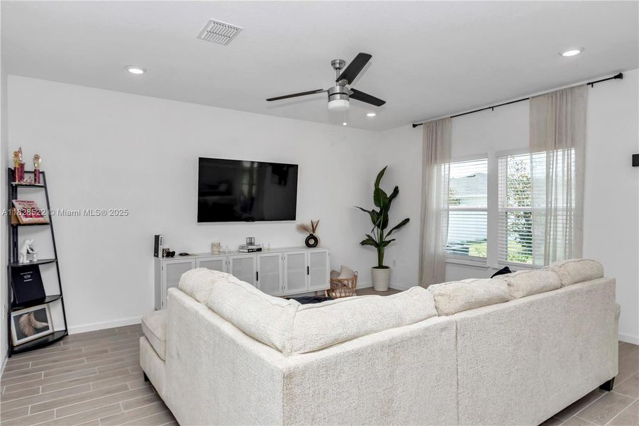 Furnished interior view inside a new home in Country Lane Estates, Williston (Image 30). Furnished interior view inside a new home in Country Lane Estates, Williston (Image 30).