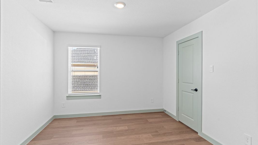 Spacious, unfurnished interior of a new home in Westland Ranch 50' Homesites, League City (Image 22).