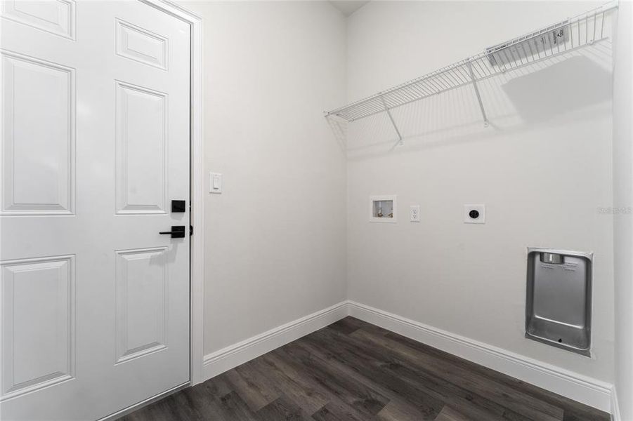 Spacious, unfurnished interior of a new home in , Ocala (Image 28).
