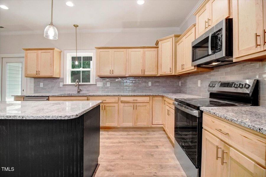 13-283 Paul Hare Rd-13