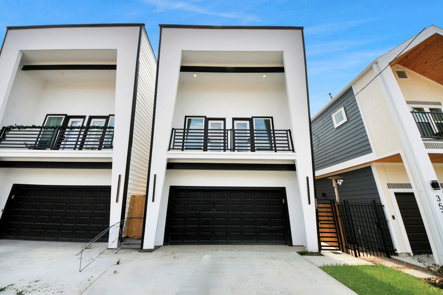 Front exterior of a new home in , Houston, TX, highlighting curb appeal (Image 21).