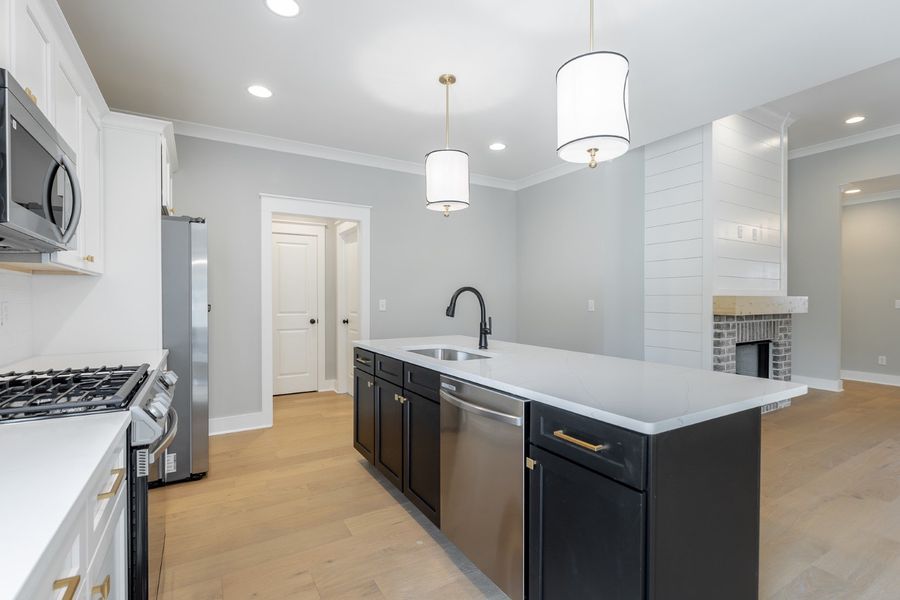 Representative furnished interior of a home built from the Ivy Springs by Riverstone Construction, LLC in Pine Ridge, Soddy-Daisy (Image 8).