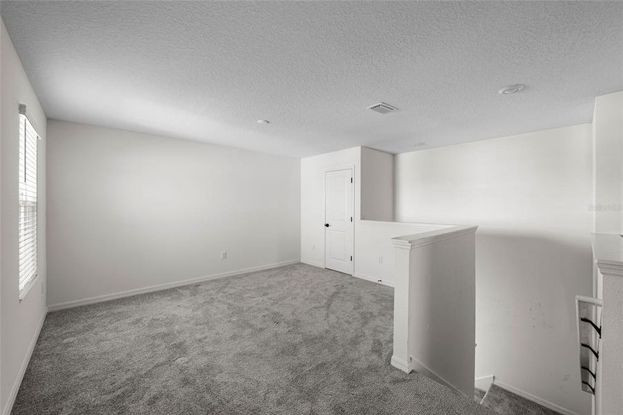 Spacious, unfurnished interior of a new home in Heron Bay, Palmetto (Image 17). Spacious, unfurnished interior of a new home in Heron Bay, Palmetto (Image 17).