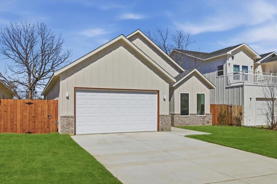 Front exterior of a new home in , Fort Worth, TX, highlighting curb appeal (Image 2). Front exterior of a new home in , Fort Worth, TX, highlighting curb appeal (Image 2).