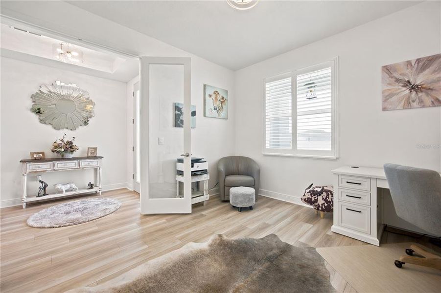Furnished interior view inside a new home in Marion Oaks, Ocala (Image 34).