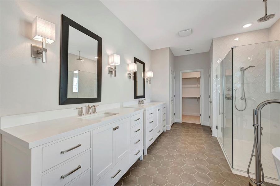 Furnished interior view inside a new home in Timberbrook, Justin (Image 13).
