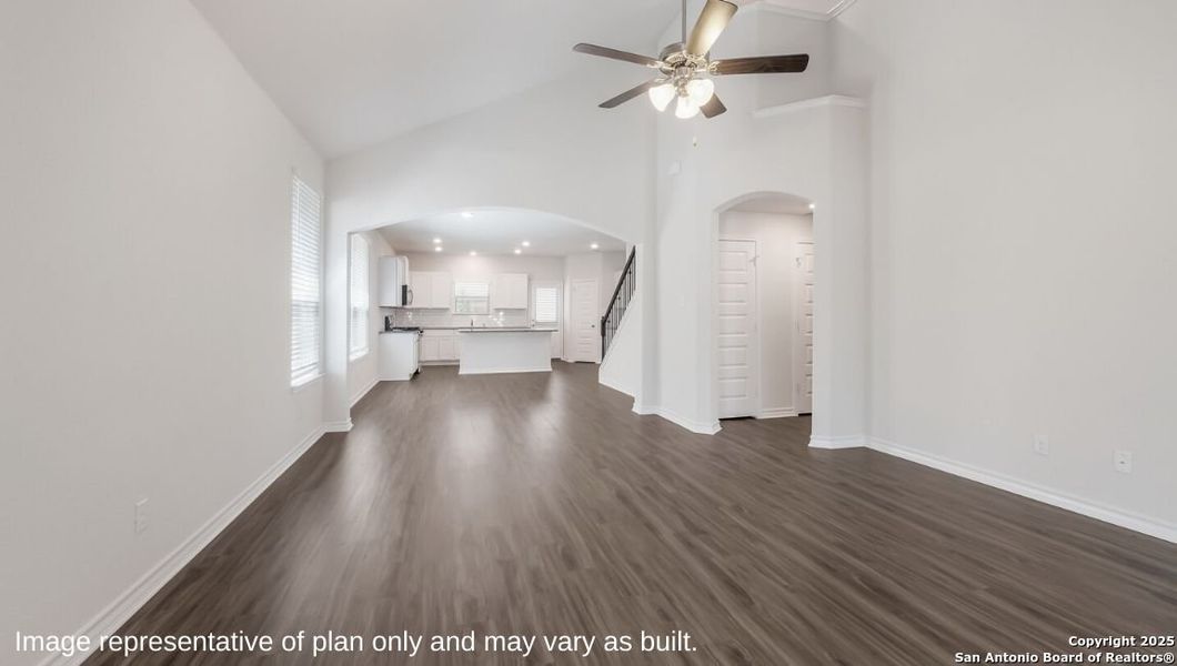 Spacious, unfurnished interior of a new home in Brookstone Creek, San Antonio (Image 15).
