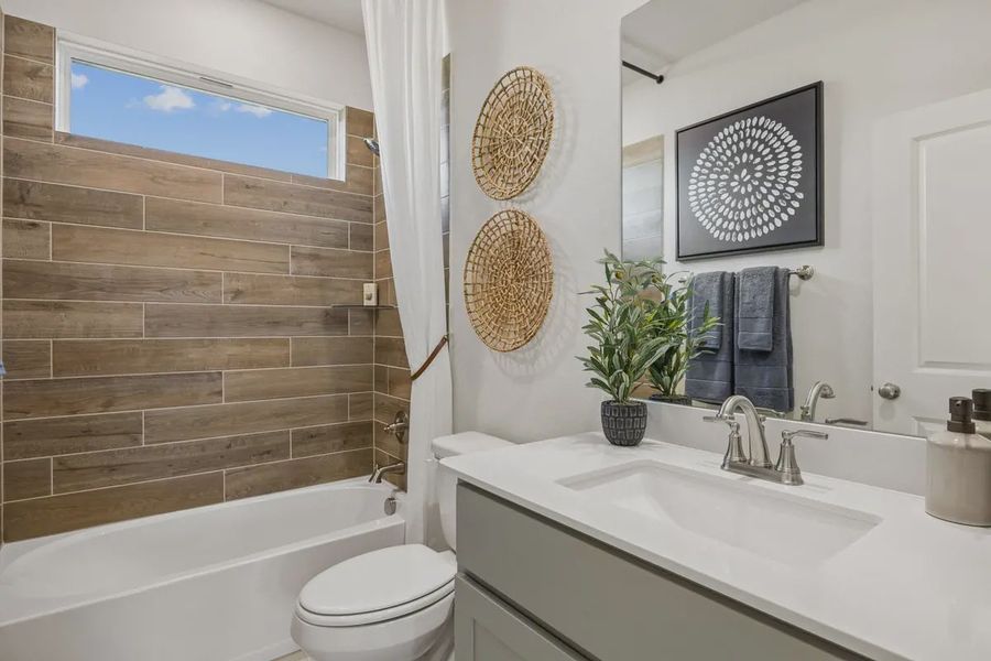 Representative furnished interior of a home built from the Dayton 50' by Chesmar Homes in Las Lomas, Forney (Image 36).