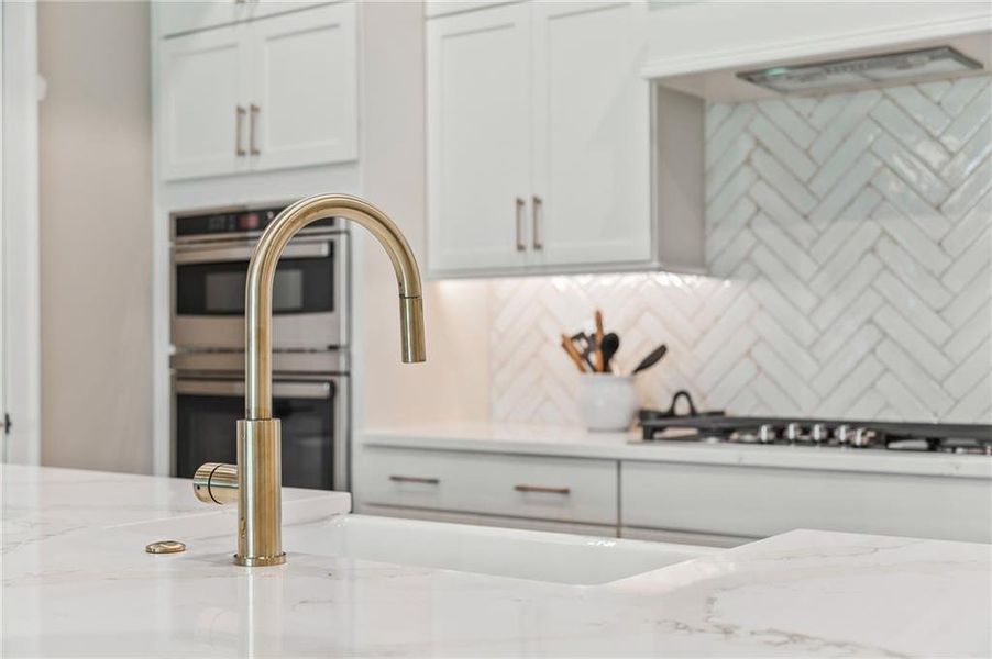 Image 38 of a home in The Courtyards at Post Road.