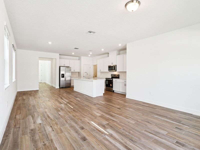 Spacious, unfurnished interior of a new home in Cyrene at Minneola - Villas, Minneola (Image 9). Spacious, unfurnished interior of a new home in Cyrene at Minneola - Villas, Minneola (Image 9).