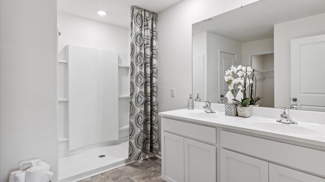 Representative furnished interior of a home built from the Cali by D.R. Horton in Fox Hollow, Dalton (Image 24). Representative furnished interior of a home built from the Cali by D.R. Horton in Fox Hollow, Dalton (Image 24).