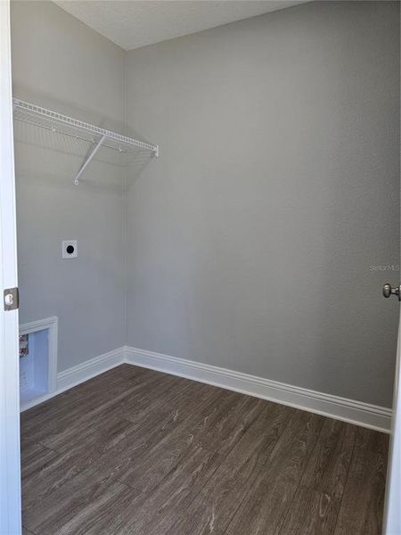 Spacious, unfurnished interior of a new home in , Jacksonville (Image 35).