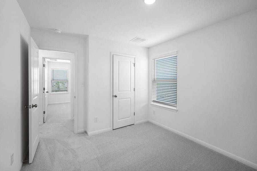 Spacious, unfurnished interior of a new home in Emory Crossing 50s, Hutto (Image 8).