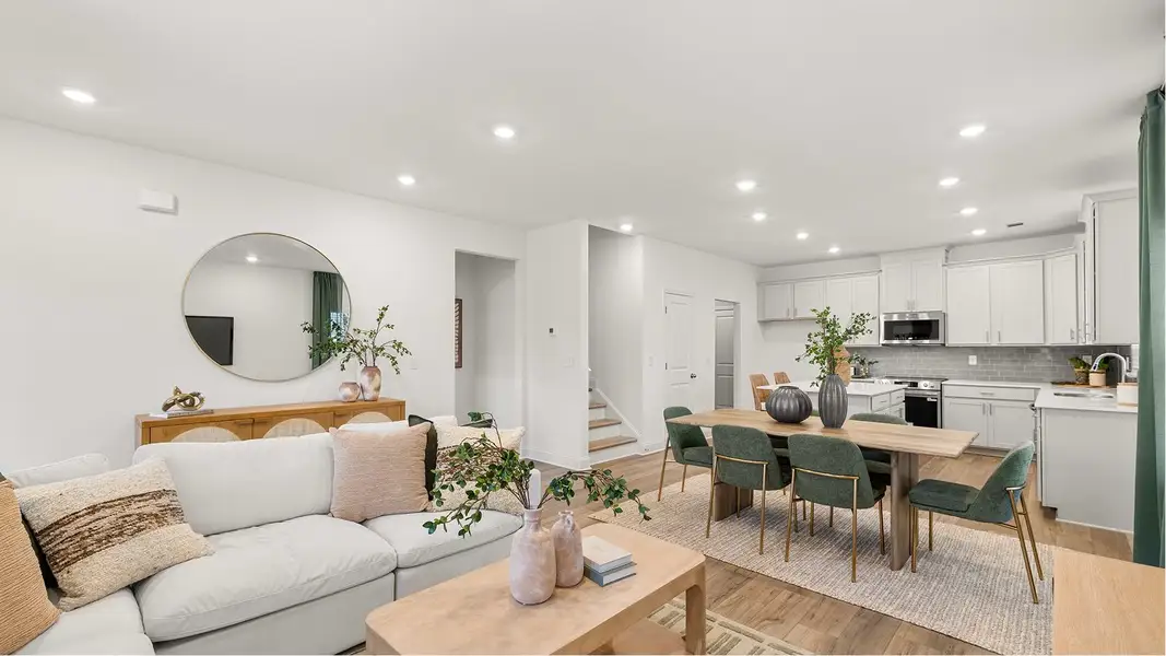 2883 Centerville Family 8of8 F1 2883 Centerville Family 8of8 F1