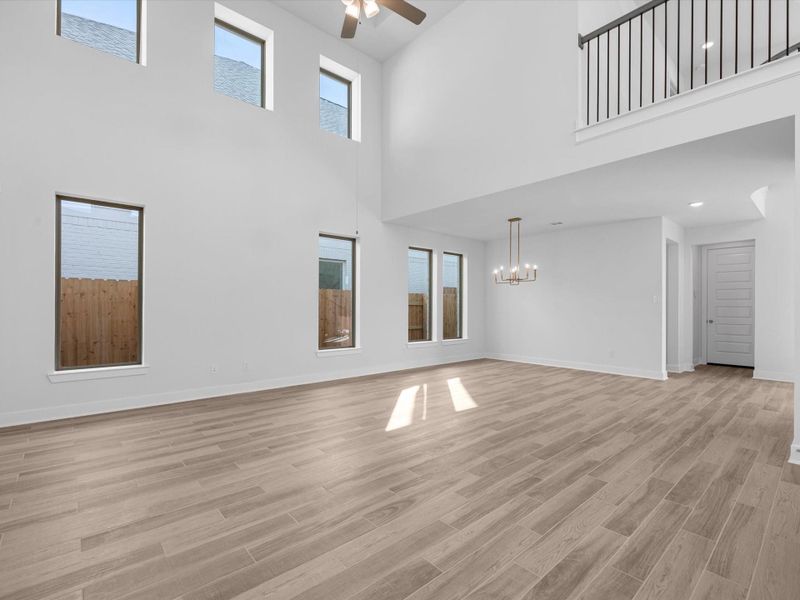 Representative image. Features, specifications, selections and colors may vary. Representative image. Features, specifications, selections and colors may vary.