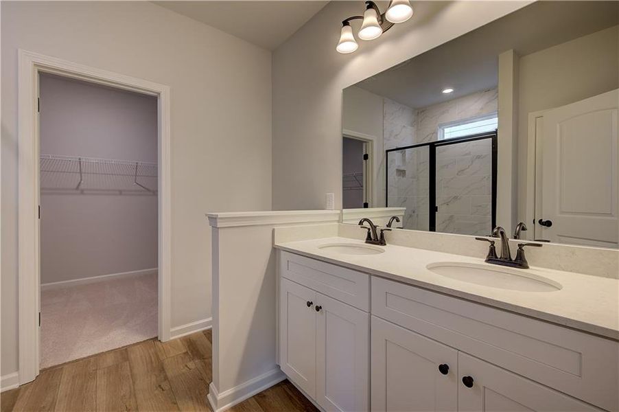 Furnished interior view inside a new home in Abbotts Crossing, Conyers (Image 9).